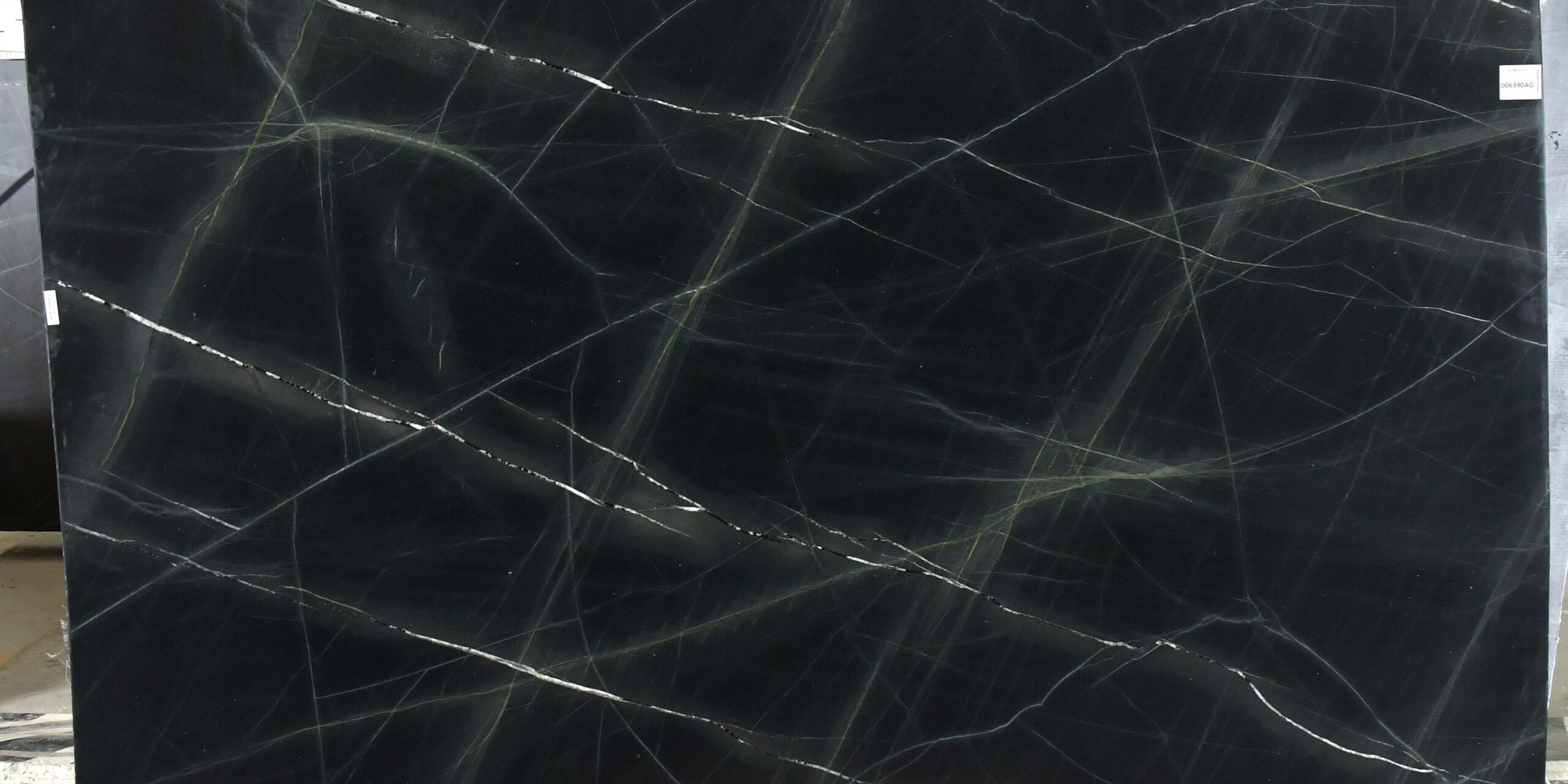 Full view of a Tellus Quartzite slab showcasing its dramatic and unprecedented visual movement.